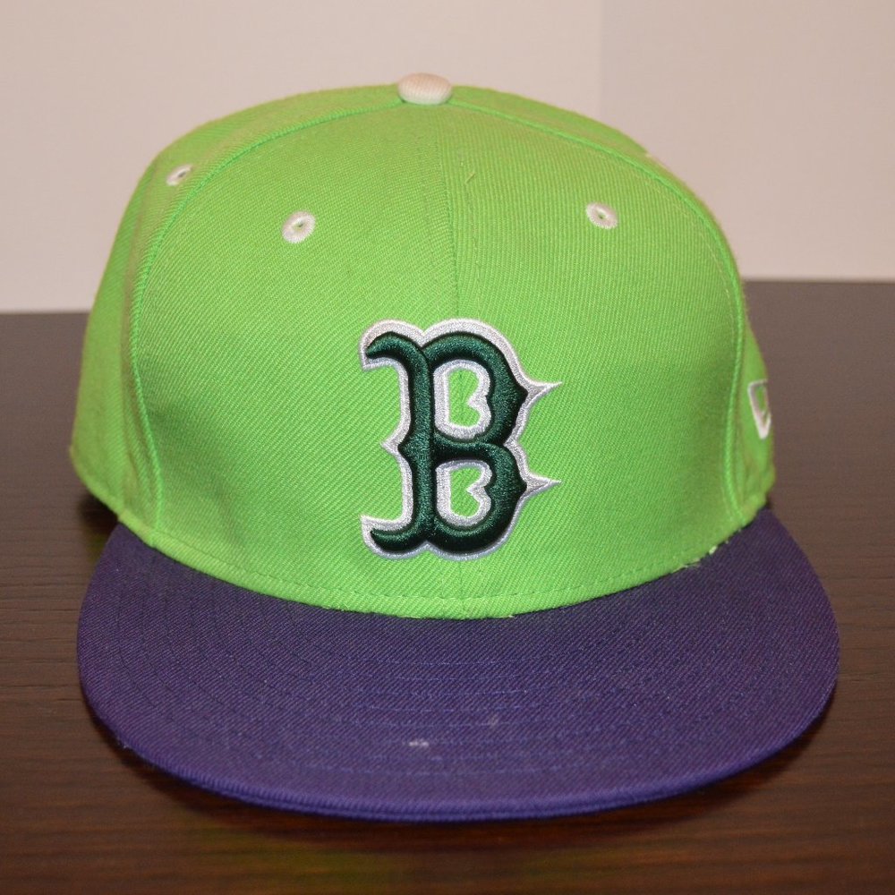 New Era Boston Red Sox 59FIFTY Fitted Hat (7 3/8) (Green and Purple)